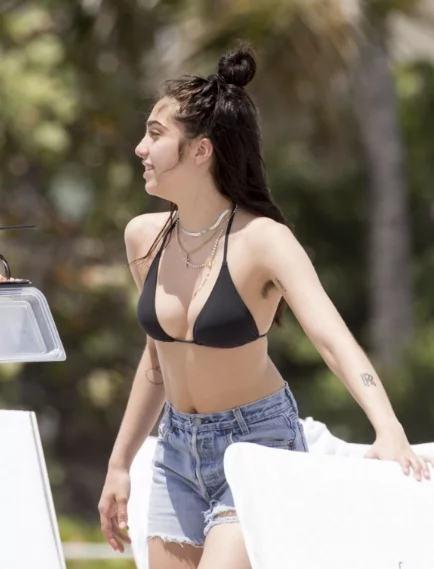 老女人免费观看高清电视剧